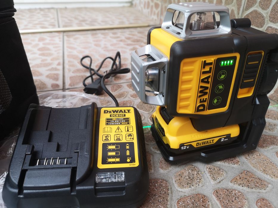 De Walt DCLE34031D1 Лазерен Нивелир Линеен 18V 3лъча зелени