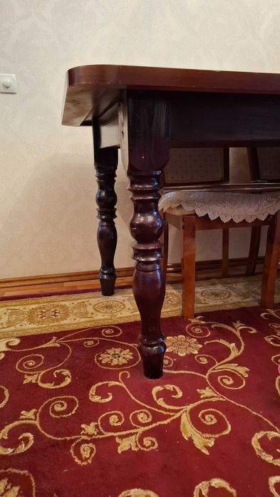 Стол (в гостиную/зал)