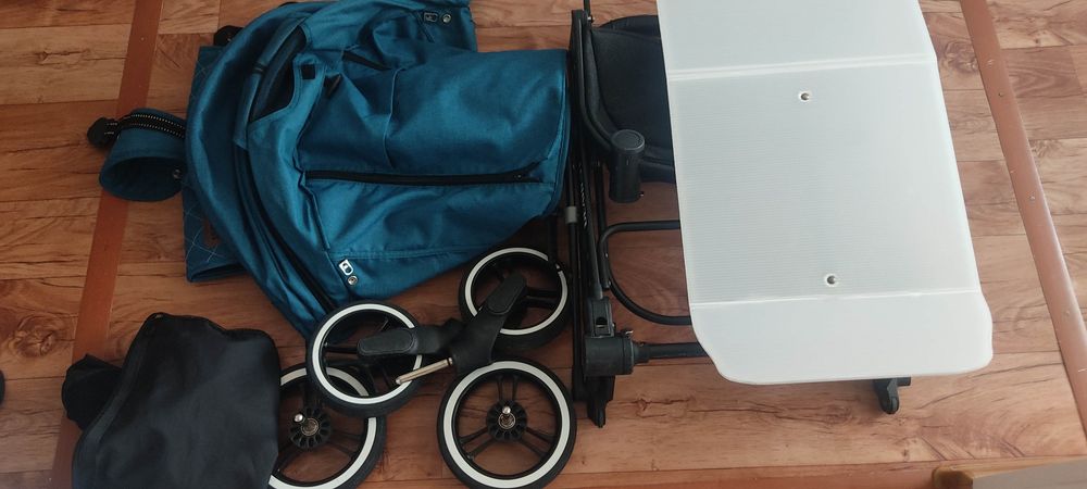 Продам коляску зима-лето