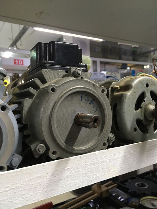 Электро двигаиель