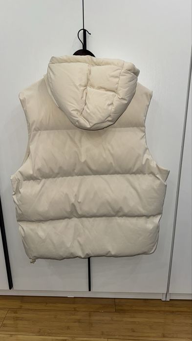 Жилетка,безрукавка