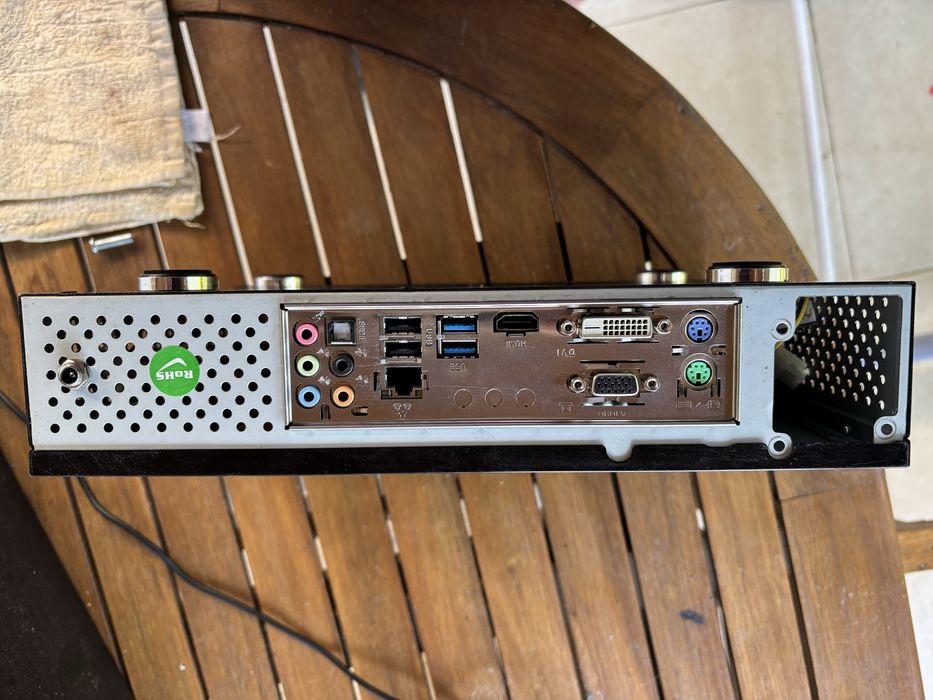 Carcasa minipc ITX - Techsolo TC1000