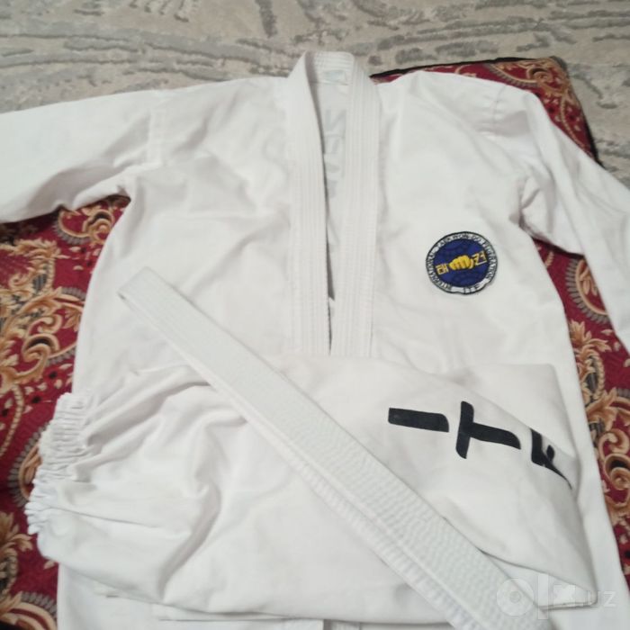 Taekwondo kimano  yangi ikkta