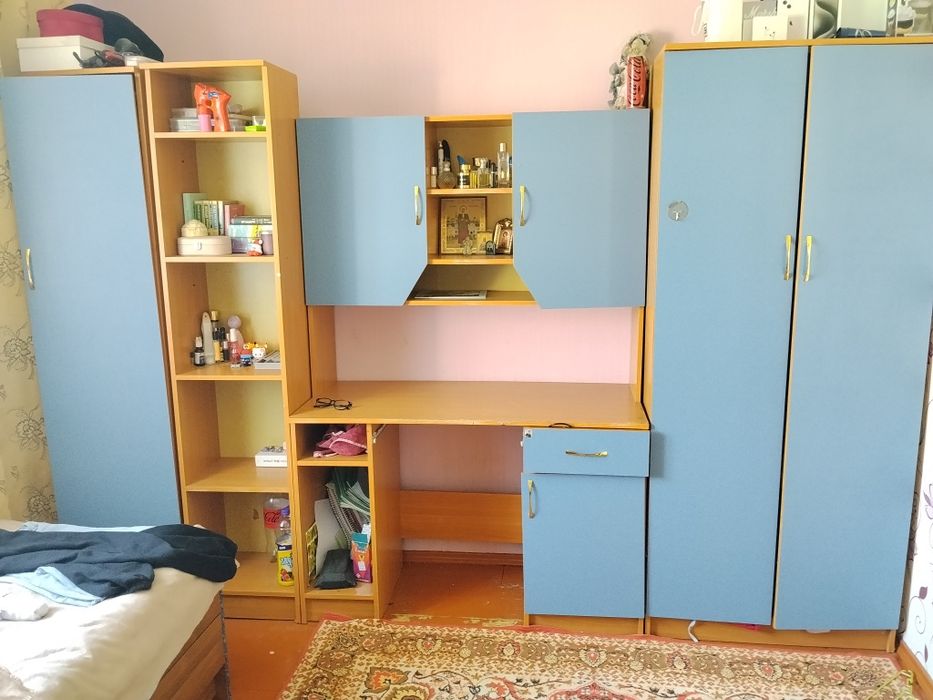 Продам стенку в детскую