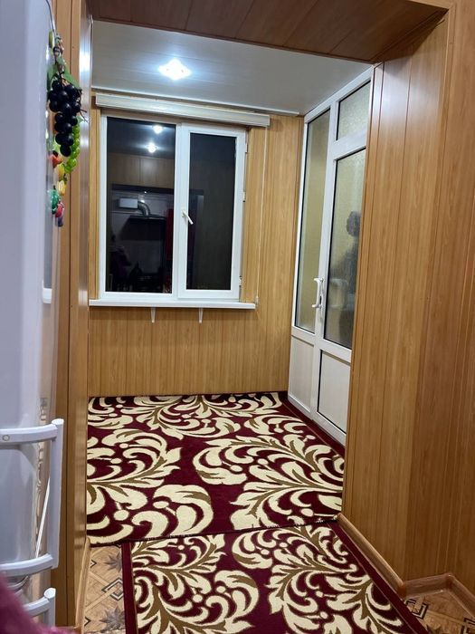 Angren Kalsoda kvartira sotiladi.Evroremont