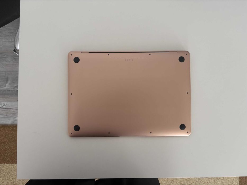 Macbook Air M1 (256Гб)