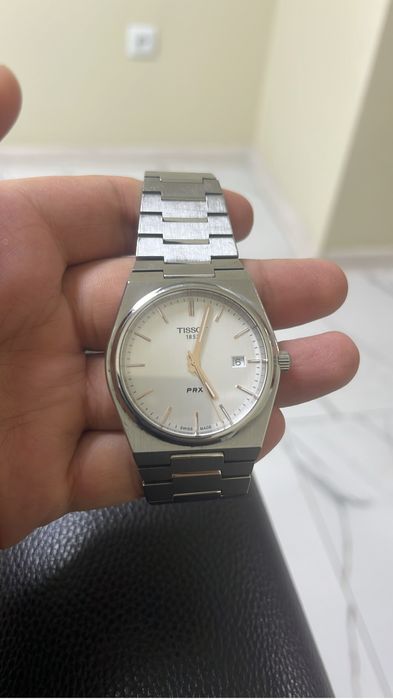Продам часы TISSOT PRX