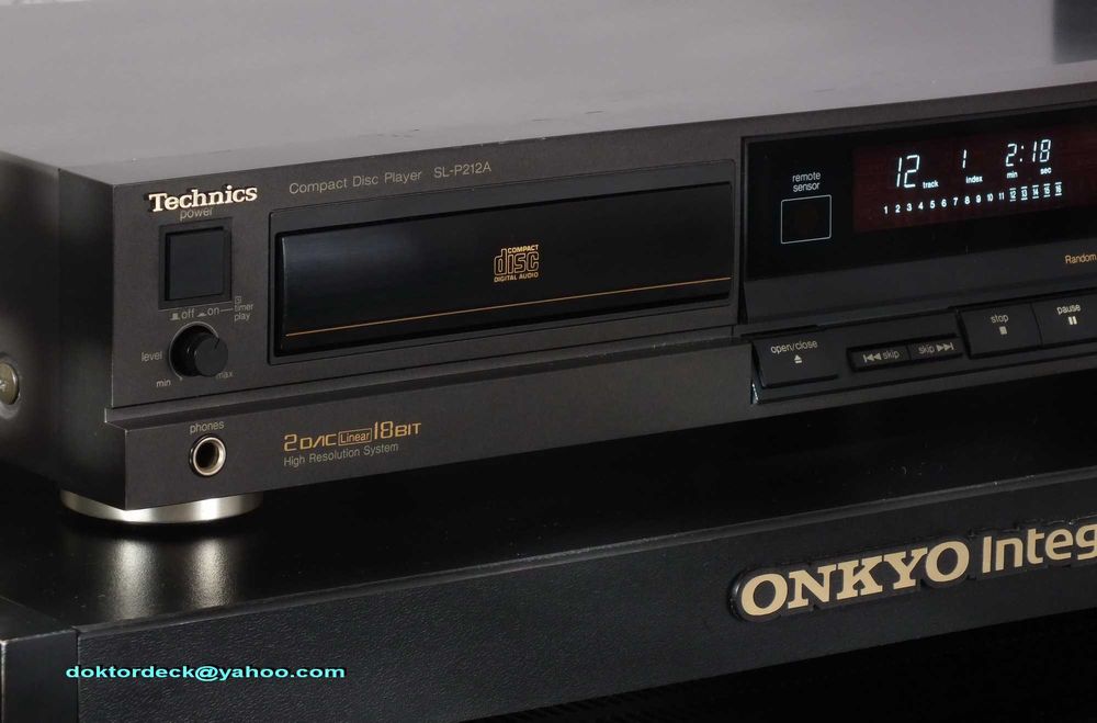 cd-player Technics SL-P212A cu tel originala si manual