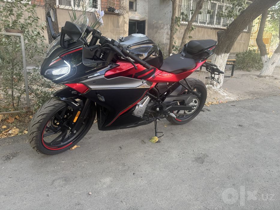 CfMoto 250 SR (ABS)