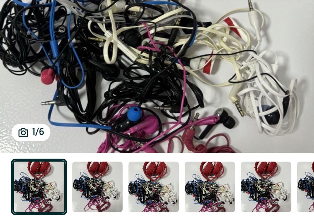 Vând 12 perechii de casti noi la pretul de 70 lei