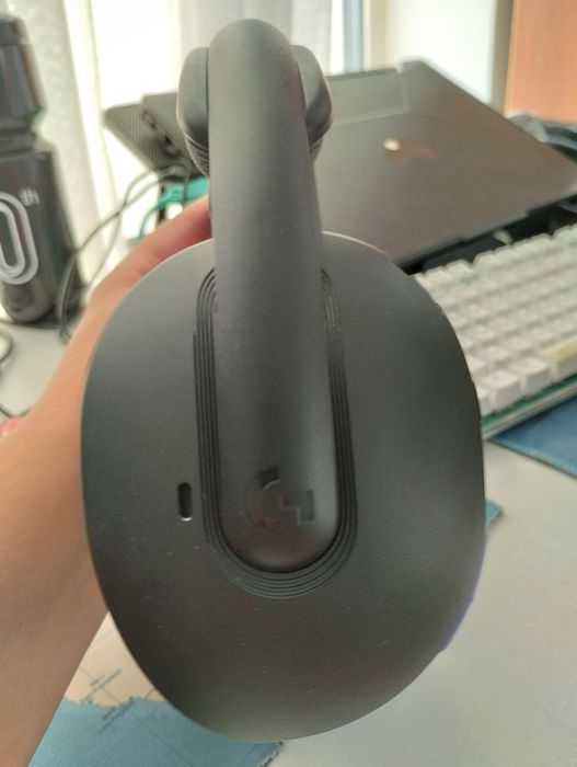 Наушники Logitech