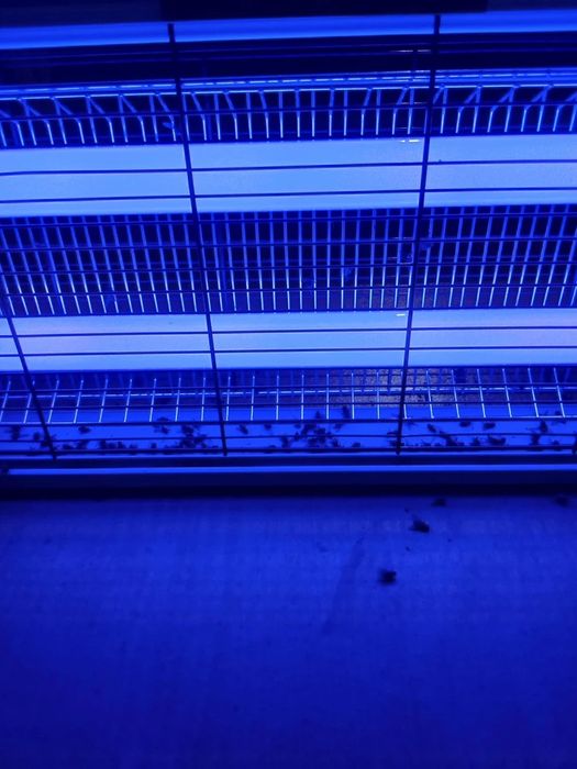 Электрическая мухобойка от комаров, мух и насекомых