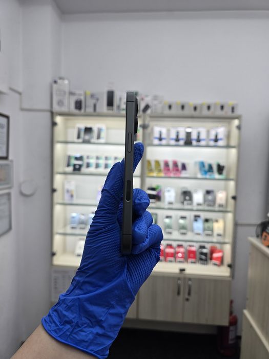 iPhone 17 / Black / 128GB / Baterie 100% / Garantie /  Rate