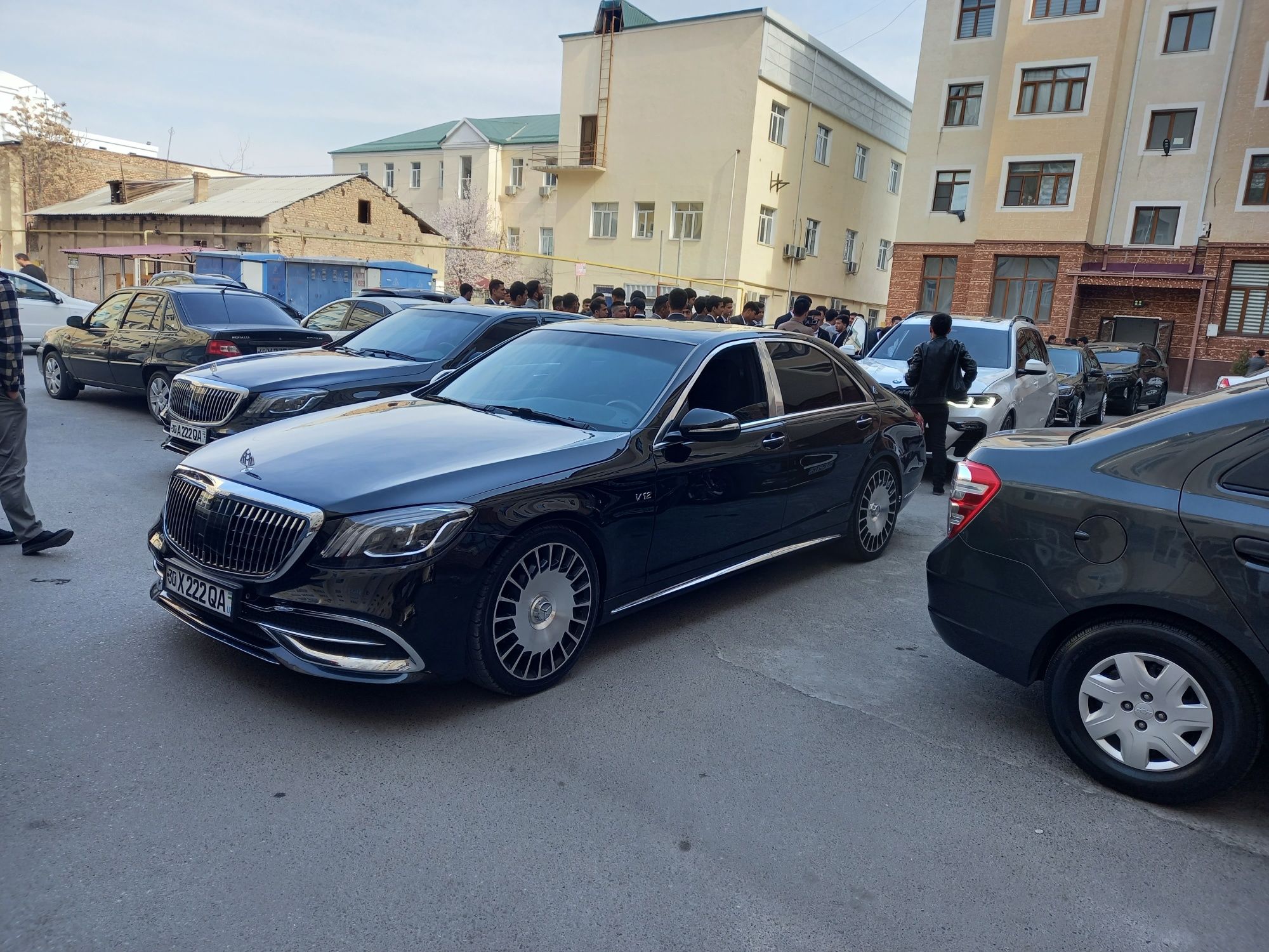 Mercedes 220 купить в Узбекистане - продажа автомобилей Мерседес 220 б/у и  новых на OLX.uz