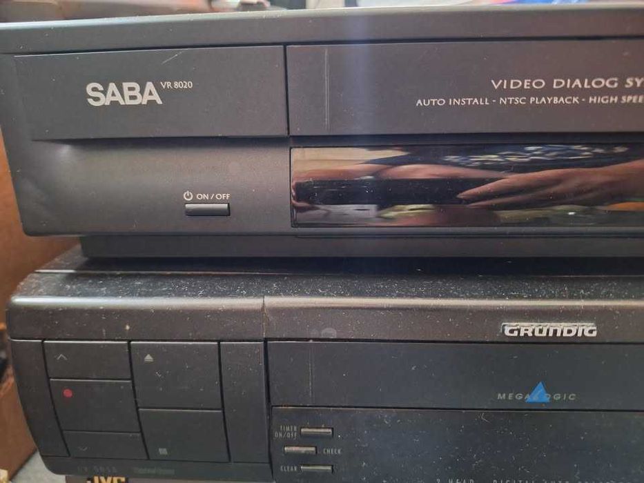 Vând 4 buc Video VHS cu defect