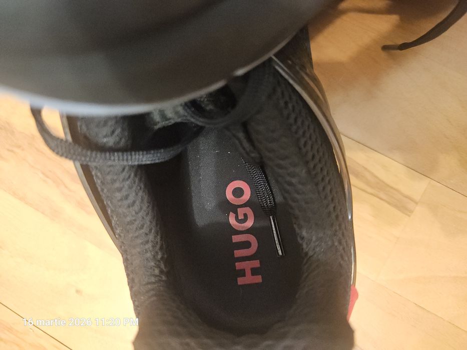 Adidasi Hugo  marime 44-46