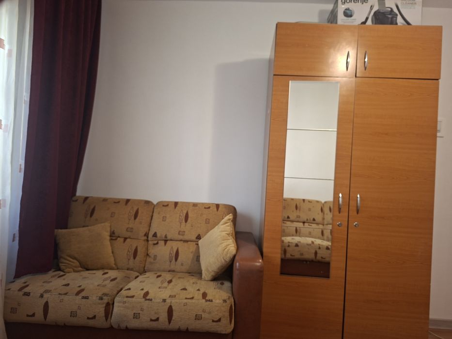 Închiriat Garsoniera