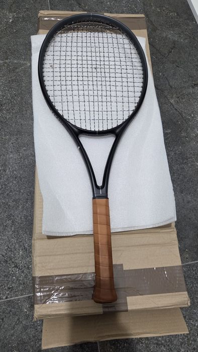 Wilson RF 01 Pro 320g, maner 2