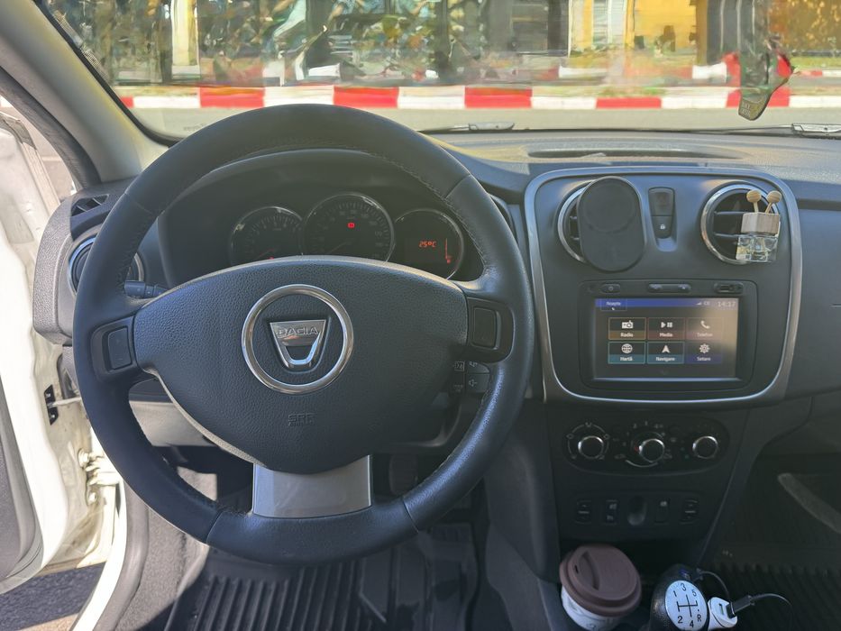 Se vinde Dacia Sandero 2016 model Pestige