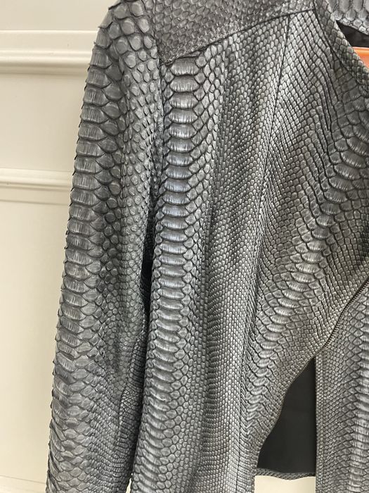 Куртка из питона