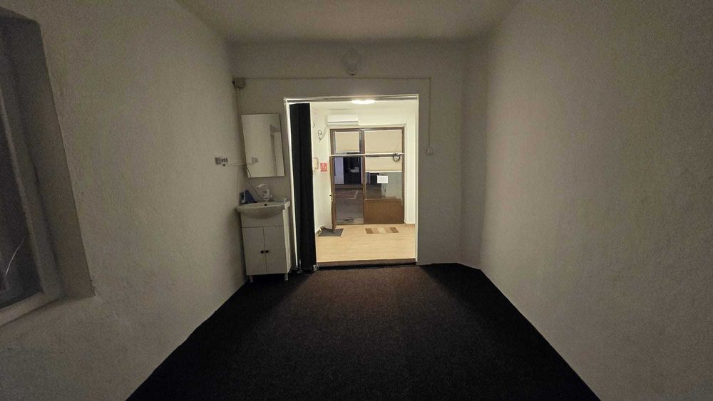 Inchiriez spatiu comercial, Dr.Tr.Severin, zona centru - Piata Mircea