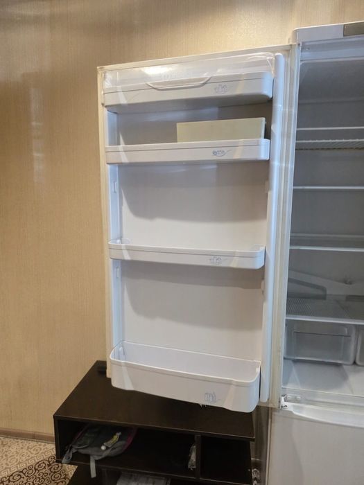 Продам холодильник срочно!