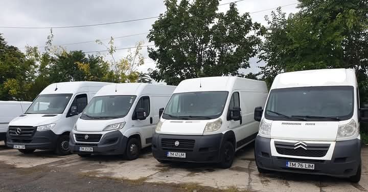 Închiriez microbuze transport marfă
