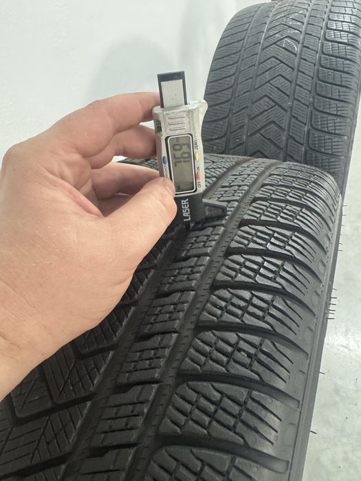 Jante Porsche Cayenne R21 Originale Iarna Pirelli 3E 9Y