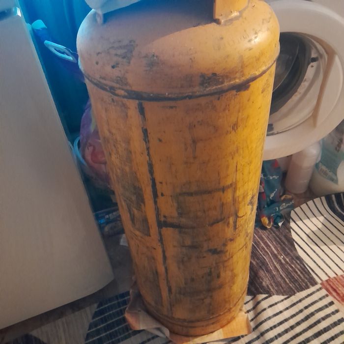 Газ баллон желтый