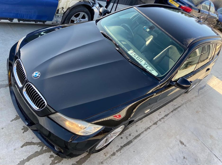 Dezmembrez BMW 318d M Pack Edition E91 LCI an 2011,Recaro incalzit,Fla