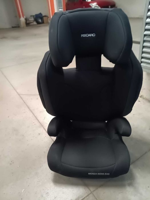 Детско сточле за кола Recaro Monza Nova Evo SeatFix