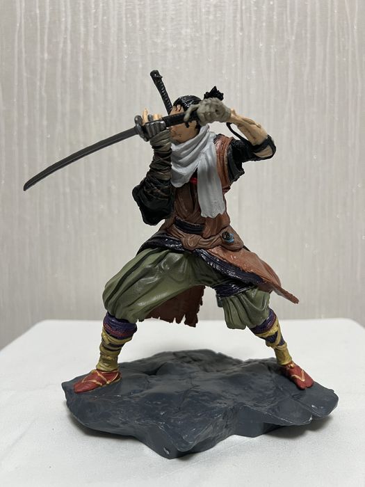 Фигурка Секиро (игра Sekiro: Shadows Die Twice)