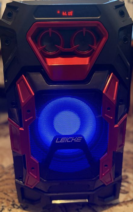 Vând Boxă Portabilă cu Bluetooth și USB