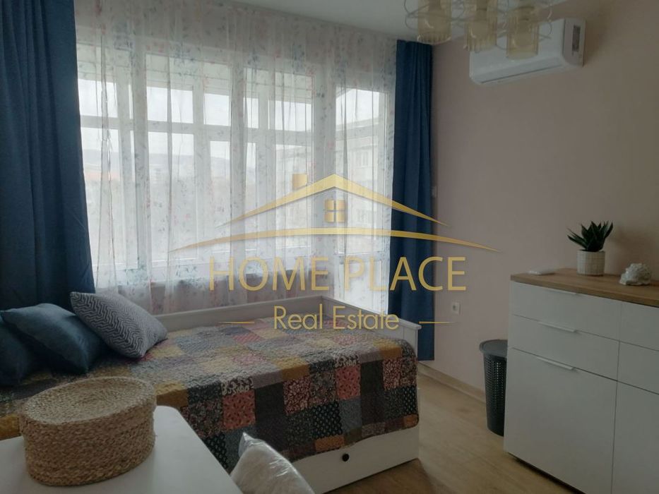 Тристаен апартамент, тухла, старо строителство – след основен ремонт,