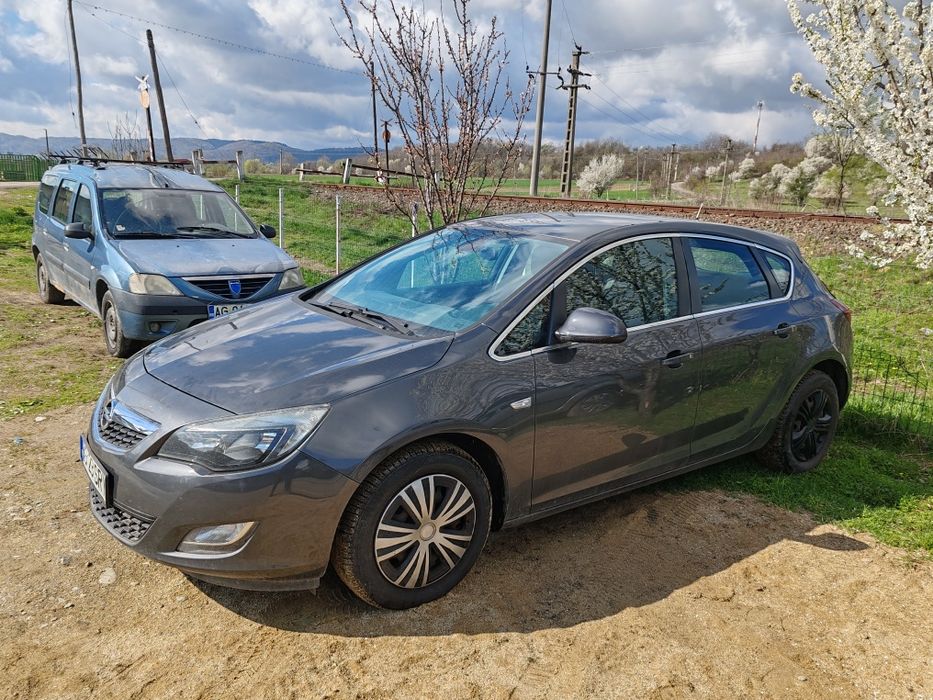 Opel Astra J 2010