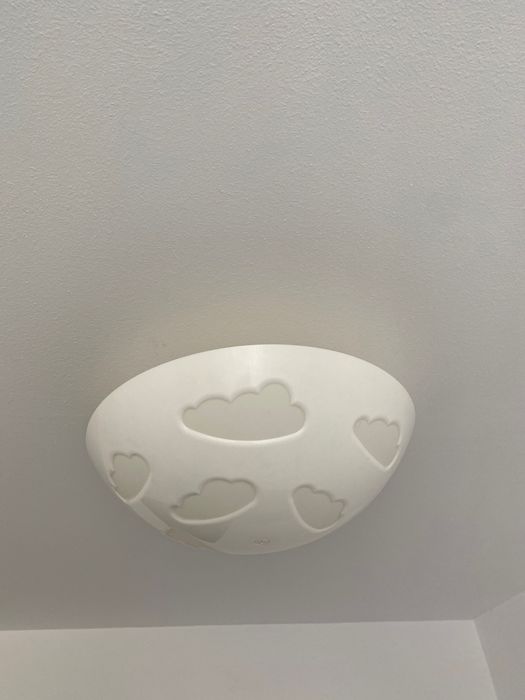 Plafoniera Ikea Skojig cu nori