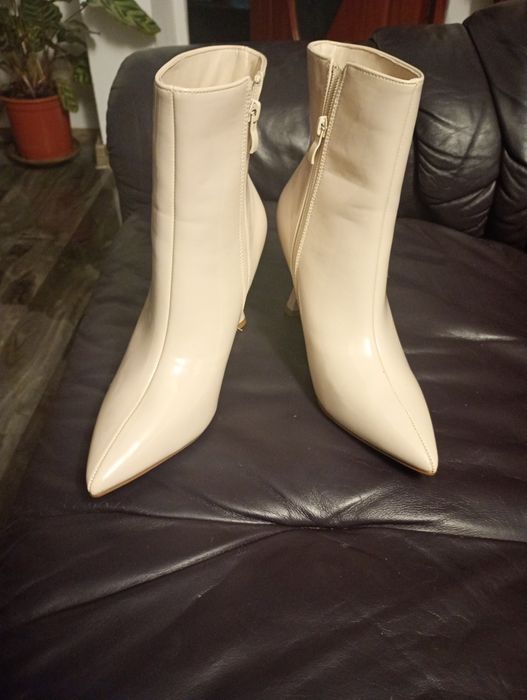 Ghete,noi mărimea 39