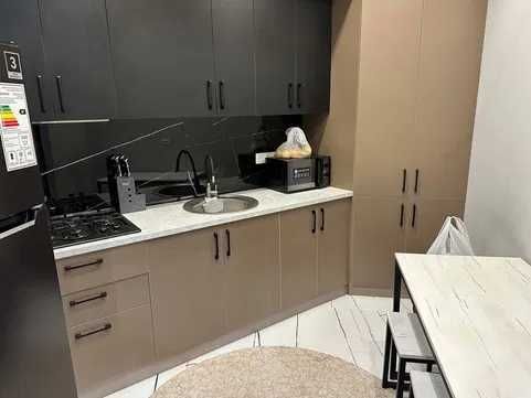 Сдаётся кв ул Мирабад на против ГУШ Ресторан 3/5/9 ро-н Мирабадский