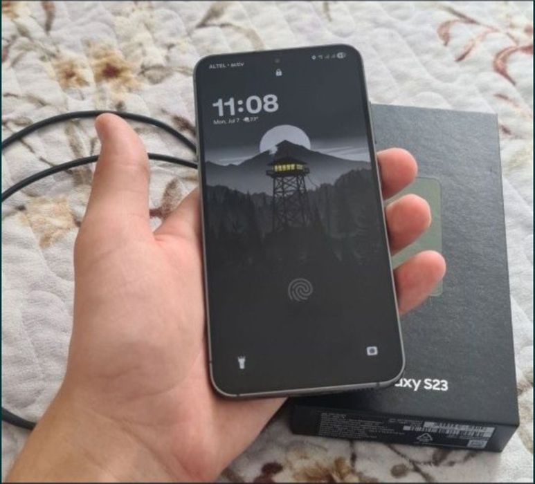 Продам Samsung s 23