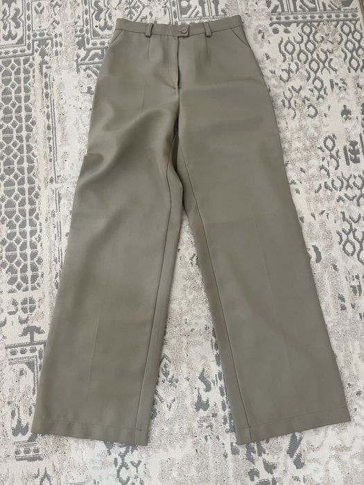 Продается женские брюки