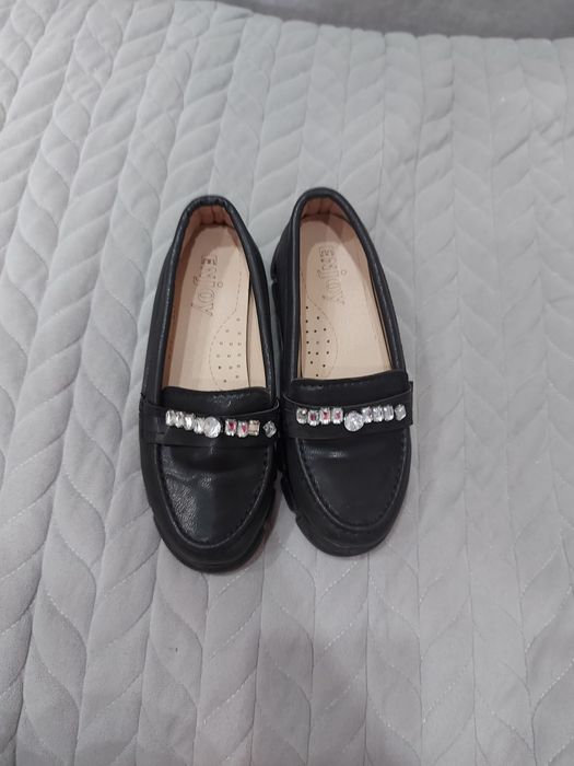 Отдам за шоколадку