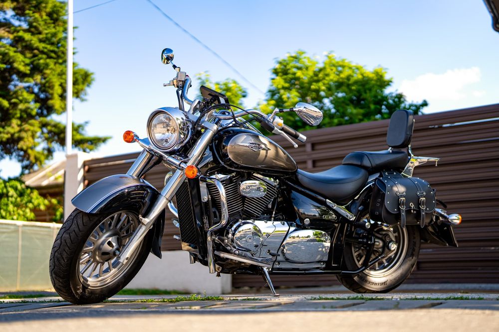 Suzuki Intruder 800