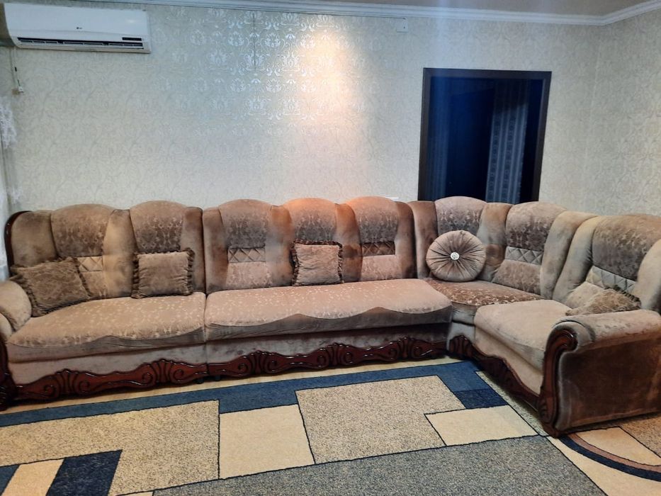 Продам Мягкий диван для гостиной!