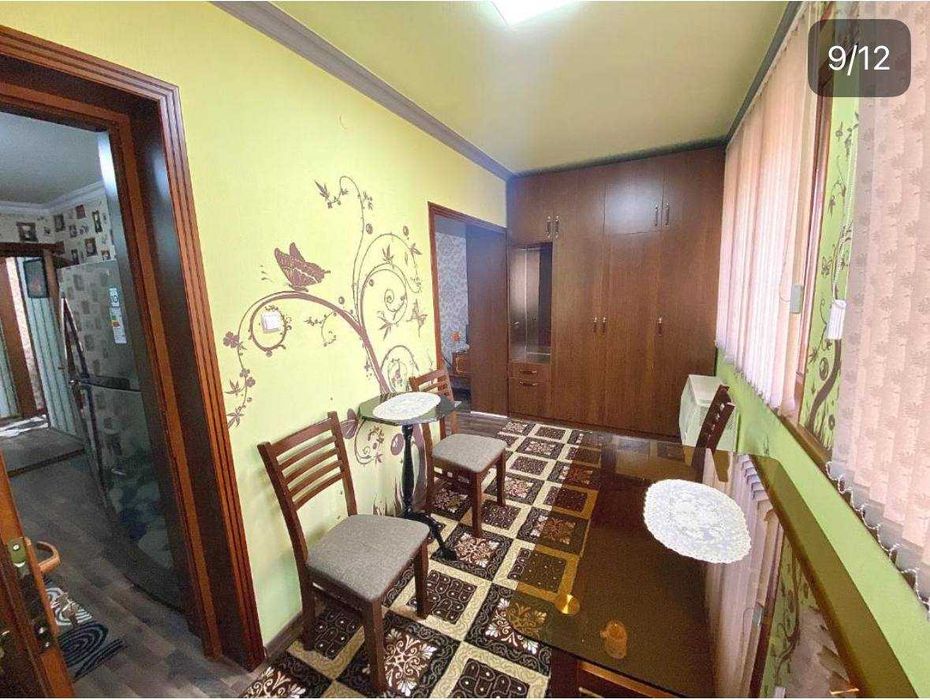 Сдается в аренду! Одна комнатная кв на 2 эт! В центре города (8 марта)