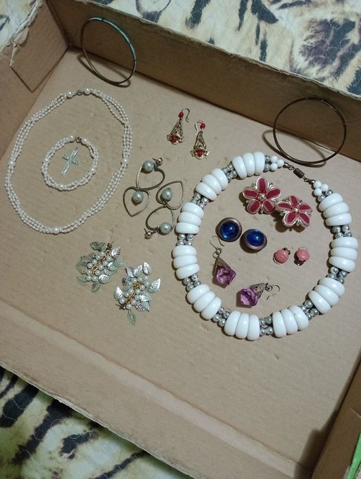 Accesorii ,Fuste stofa  groase și mai subțiri, preturi atractive