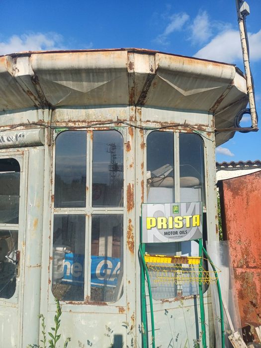 Метален търговски павилион