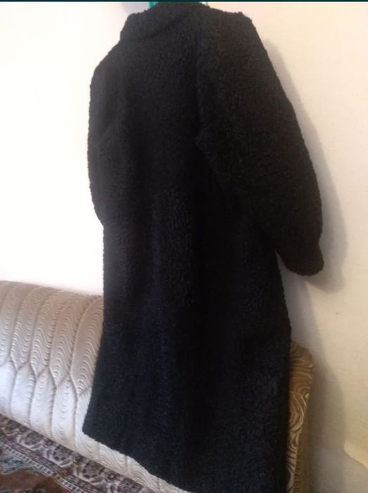 Продаю каракулевую шубу