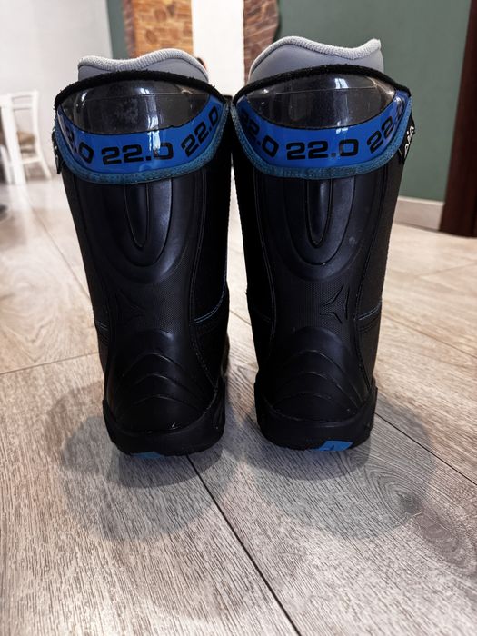 Сноуборд детски обувки Atomic с боа закопчаване, 22 см , 34 номер