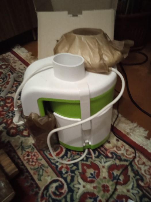Продам новую соковыжималку
