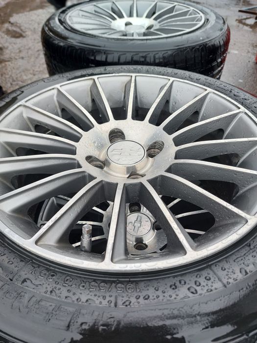 15 R mers 222 diska balon Spark Nexa Lada Vaz